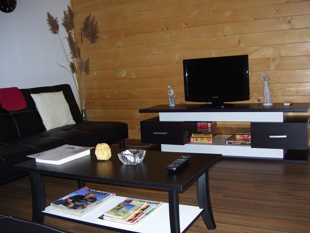 Vivienda De Uso Turistico Fuente Vilda Vt-Lr 0033 Guest House Alcanadre Exterior photo